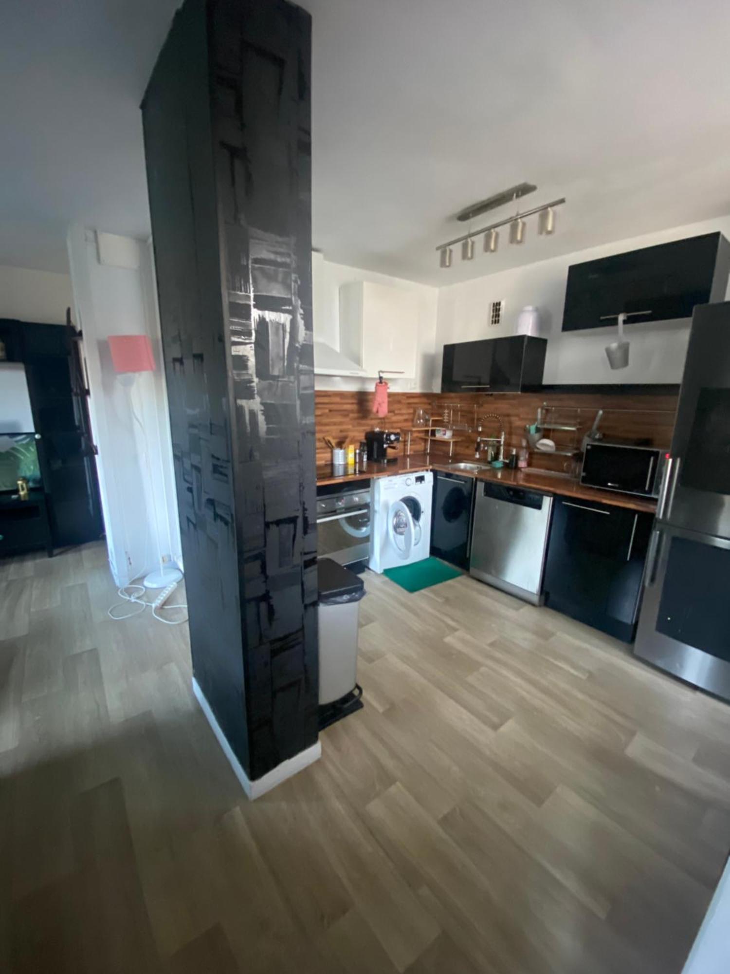 קאין Bel Appartement Spacieux ,Convivial De 3 Chambres Avec Parking Prive Secure מראה חיצוני תמונה