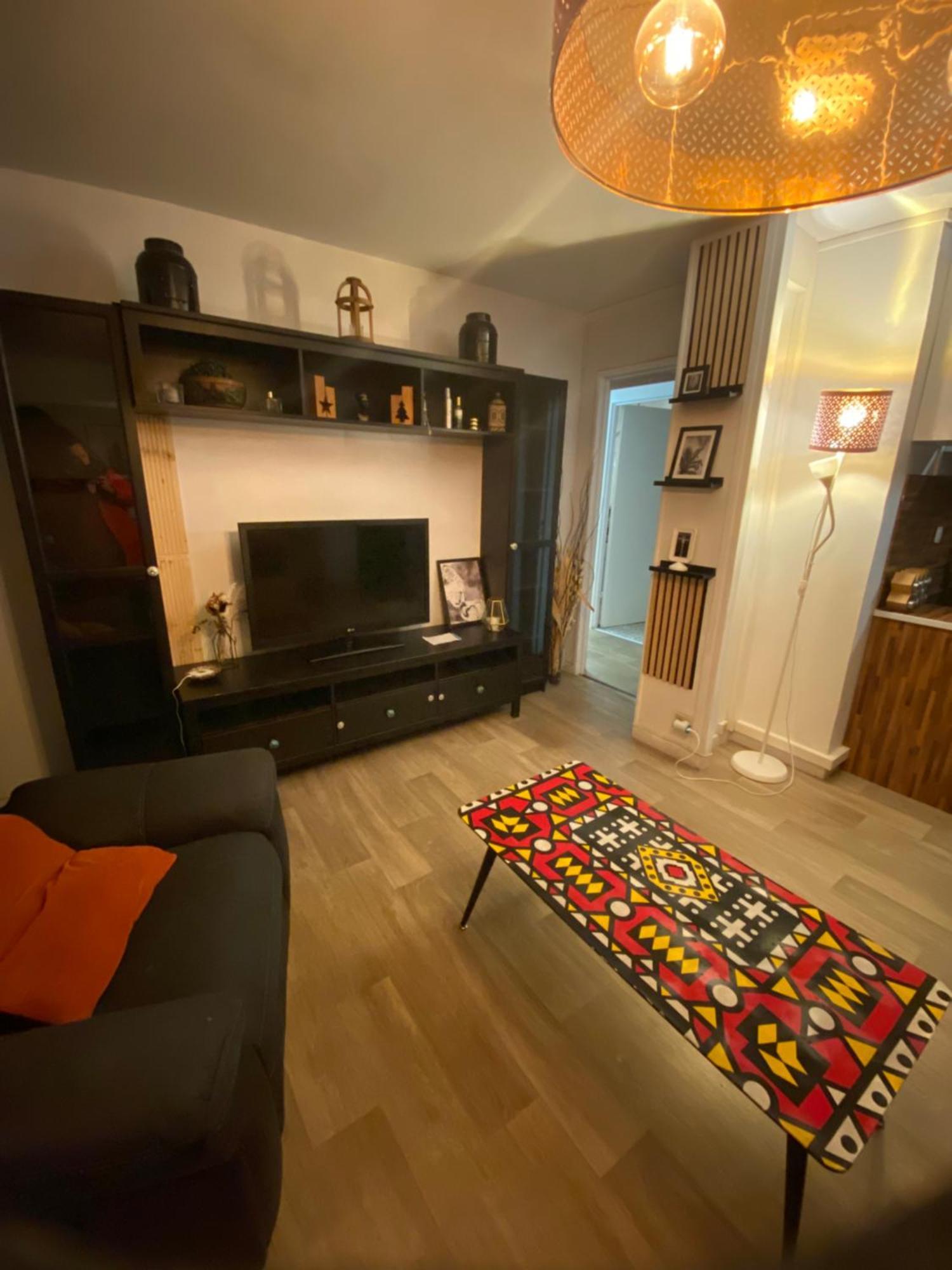 קאין Bel Appartement Spacieux ,Convivial De 3 Chambres Avec Parking Prive Secure מראה חיצוני תמונה