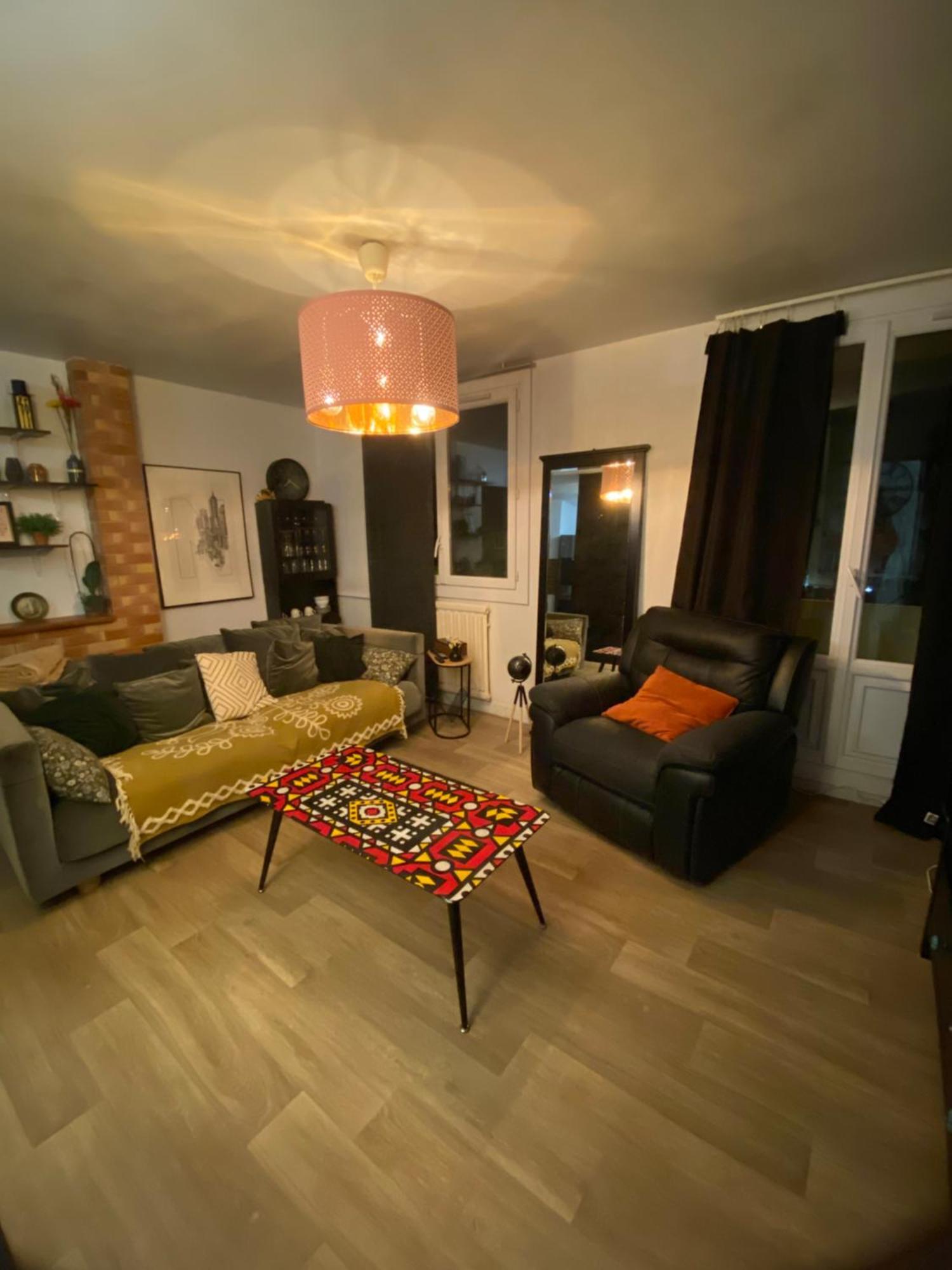 קאין Bel Appartement Spacieux ,Convivial De 3 Chambres Avec Parking Prive Secure מראה חיצוני תמונה